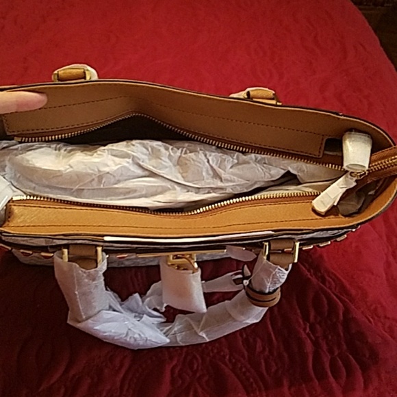 New vanilla mk bag Never used - Picture 2 of 4